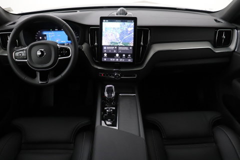 Volvo XC60 T6 Ultra Black Edition | Luchtvering | Bowers&Wilkins | Stoelventilatie | ACC | Trekhaak
