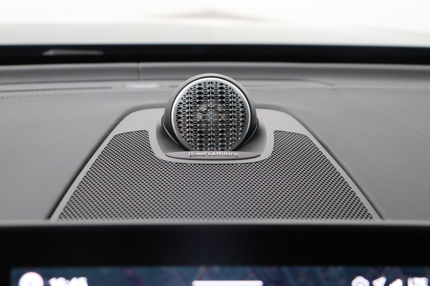Volvo XC60 T6 Ultra Black Edition | Luchtvering | Bowers&Wilkins | Stoelventilatie | ACC | Trekhaak