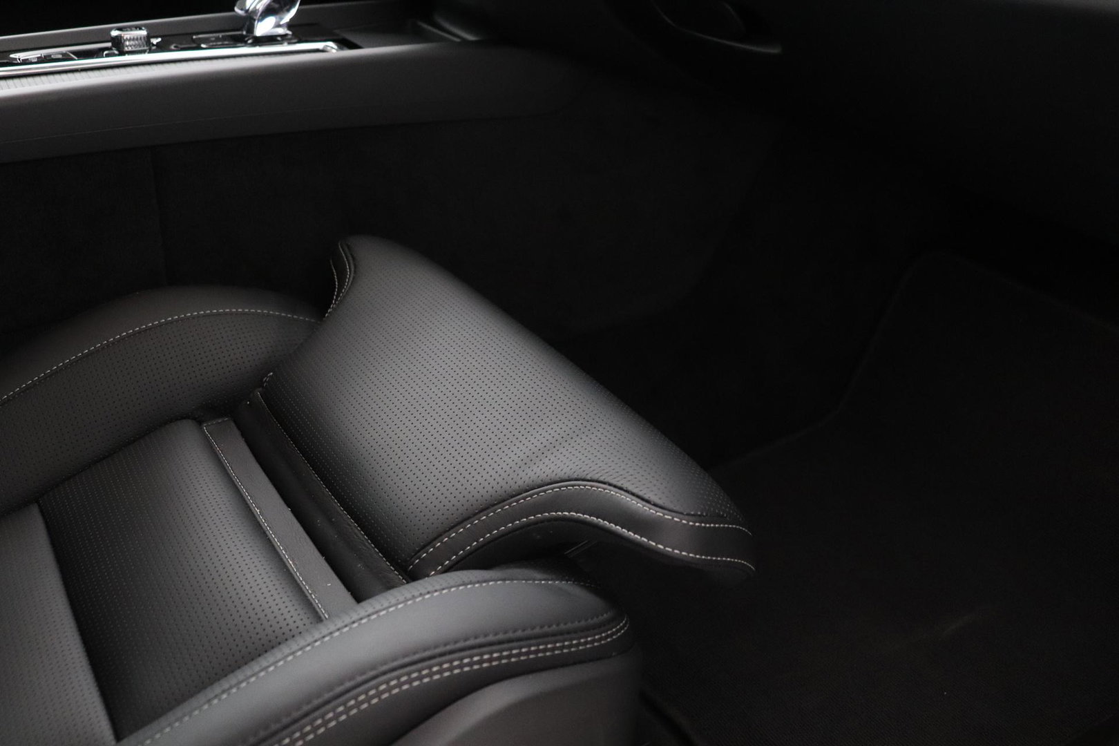 Volvo XC60 T6 Ultra Black Edition | Luchtvering | Bowers&Wilkins | Stoelventilatie | ACC | Trekhaak