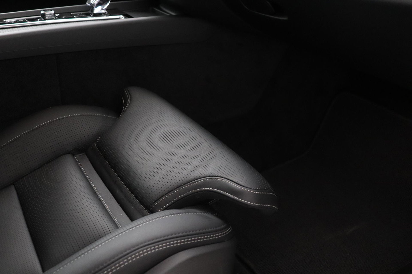 Volvo XC60 T6 Ultra Black Edition | Luchtvering | Bowers&Wilkins | Stoelventilatie | ACC | Trekhaak