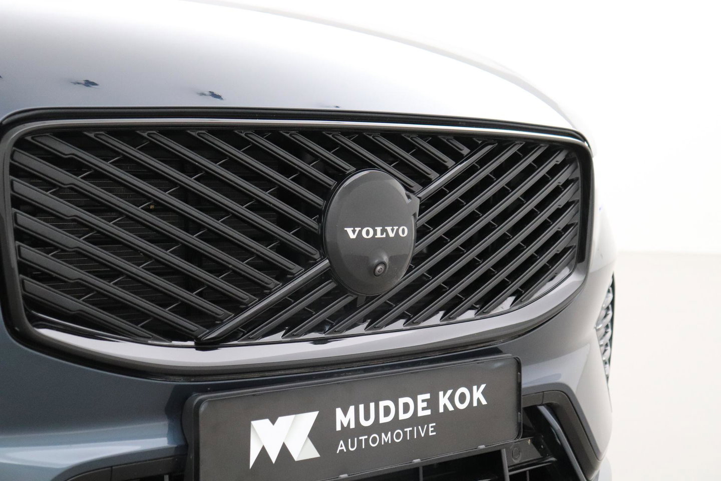 Volvo XC60 T6 Ultra Black Edition | Luchtvering | Bowers&Wilkins | Stoelventilatie | ACC | Trekhaak