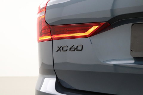 Volvo XC60 T6 Ultra Black Edition | Luchtvering | Bowers&Wilkins | Stoelventilatie | ACC | Trekhaak
