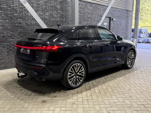 Audi Q5 Sportback Quattro S edition Competition | B&O | Passenger Display | Trekhaak | Luchtvering | Panoramadak | 360° Camera | 21 Inch | ACC