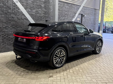 Audi Q5 Sportback Quattro S edition Competition | B&O | Passenger Display | Trekhaak | Luchtvering | Panoramadak | 360° Camera | 21 Inch | ACC