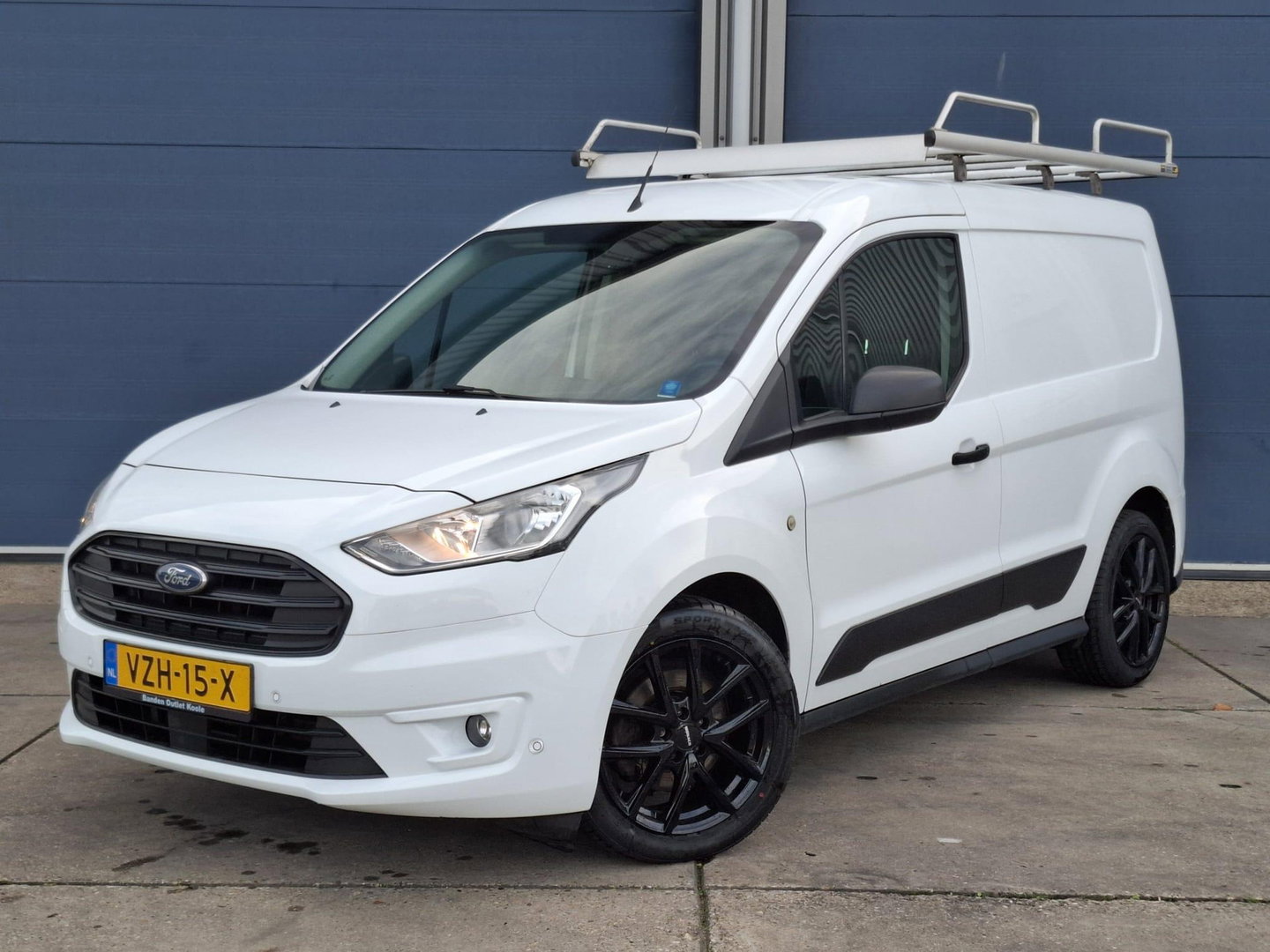 Ford Transit Connect 1.0 Ecoboost L1 Trend BENZINE / CAMERA / 3 ZITS / IMPERIAL / TREKHAAK