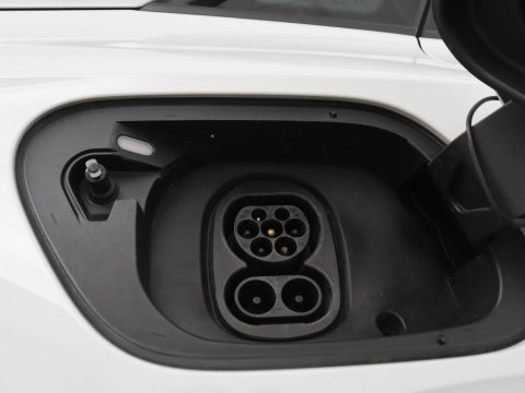 Volkswagen ID.5 Pro 77 kWh | SOH 94,1% | Apple Carplay | LED | Navigatie | Parkeerhulp |