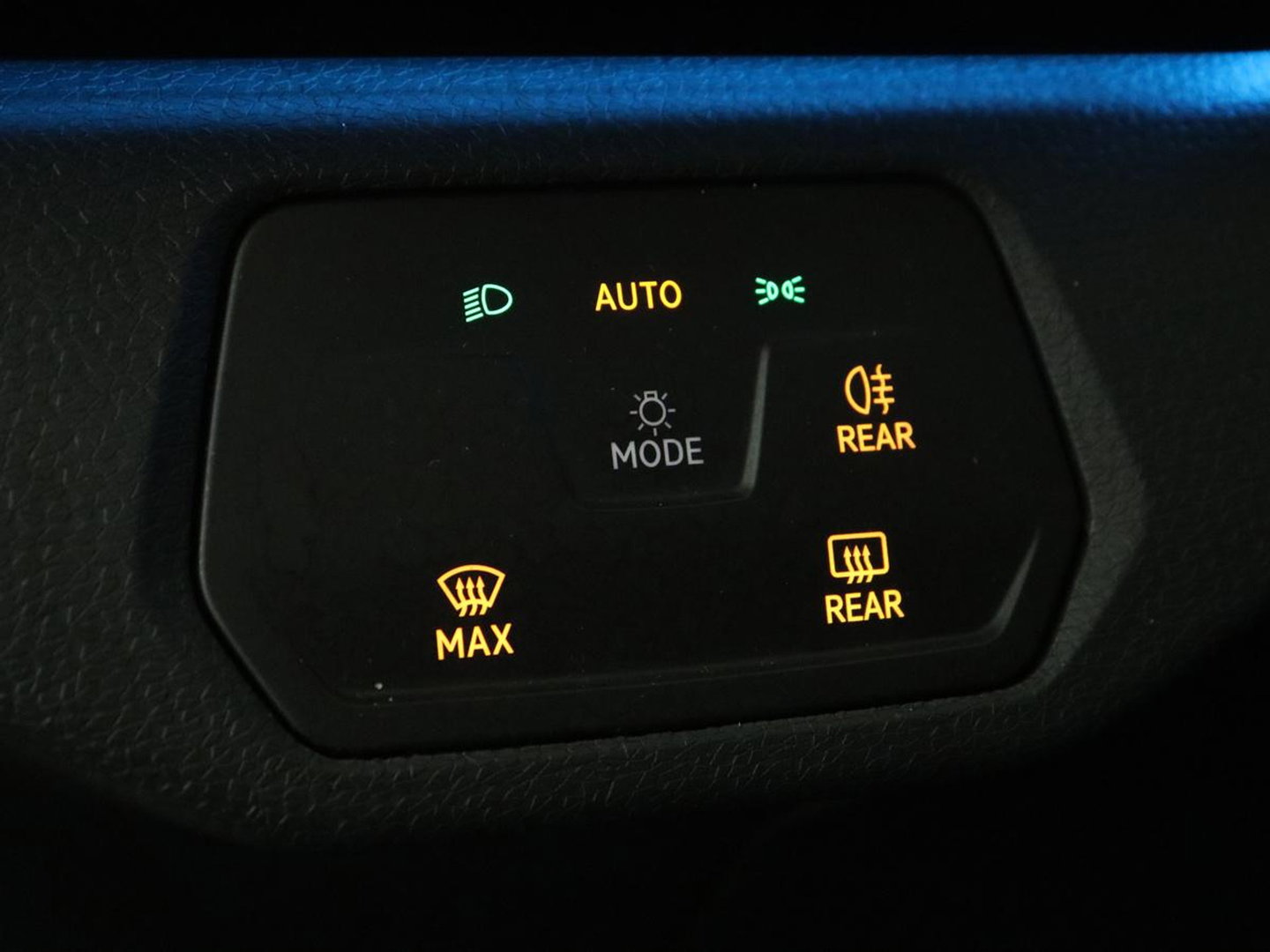 Volkswagen ID.5 Pro 77 kWh | SOH 94,1% | Apple Carplay | LED | Navigatie | Parkeerhulp |