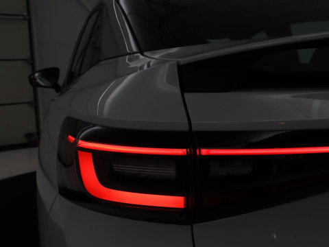 Volkswagen ID.5 Pro 77 kWh | SOH 94,1% | Apple Carplay | LED | Navigatie | Parkeerhulp |