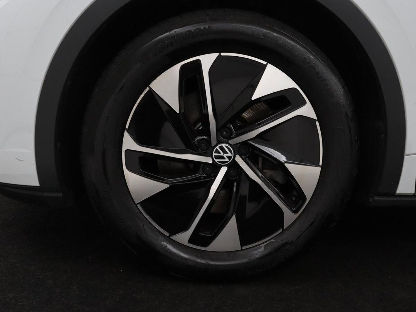Volkswagen ID.5 Pro 77 kWh | SOH 94,1% | Apple Carplay | LED | Navigatie | Parkeerhulp |