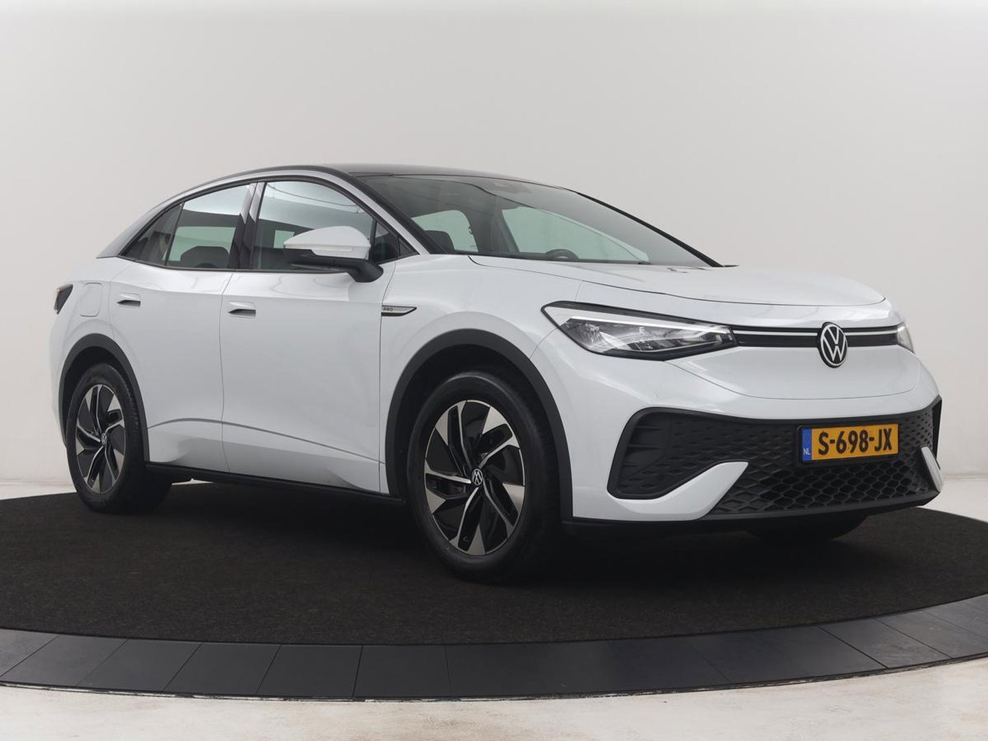 Volkswagen ID.5 Pro 77 kWh | SOH 94,1% | Apple Carplay | LED | Navigatie | Parkeerhulp |