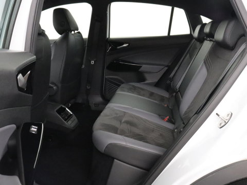 Volkswagen ID.5 Pro 77 kWh | SOH 94,1% | Apple Carplay | LED | Navigatie | Parkeerhulp |
