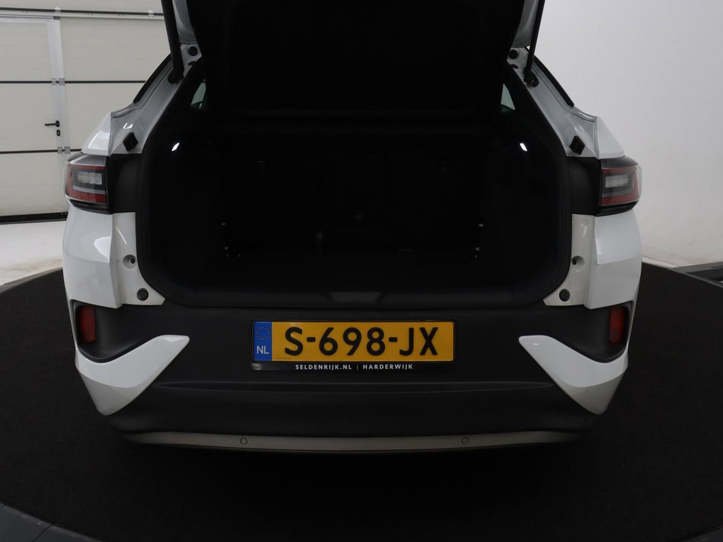 Volkswagen ID.5 Pro 77 kWh | SOH 94,1% | Apple Carplay | LED | Navigatie | Parkeerhulp |