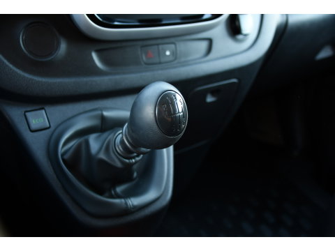 Opel Vivaro 1.6 CDTI L2H1 DC Sport Camera, Cruise, Sensoren, Airco, 125pk, Multimedia, Trekhaak, Betimmering, Uniek!