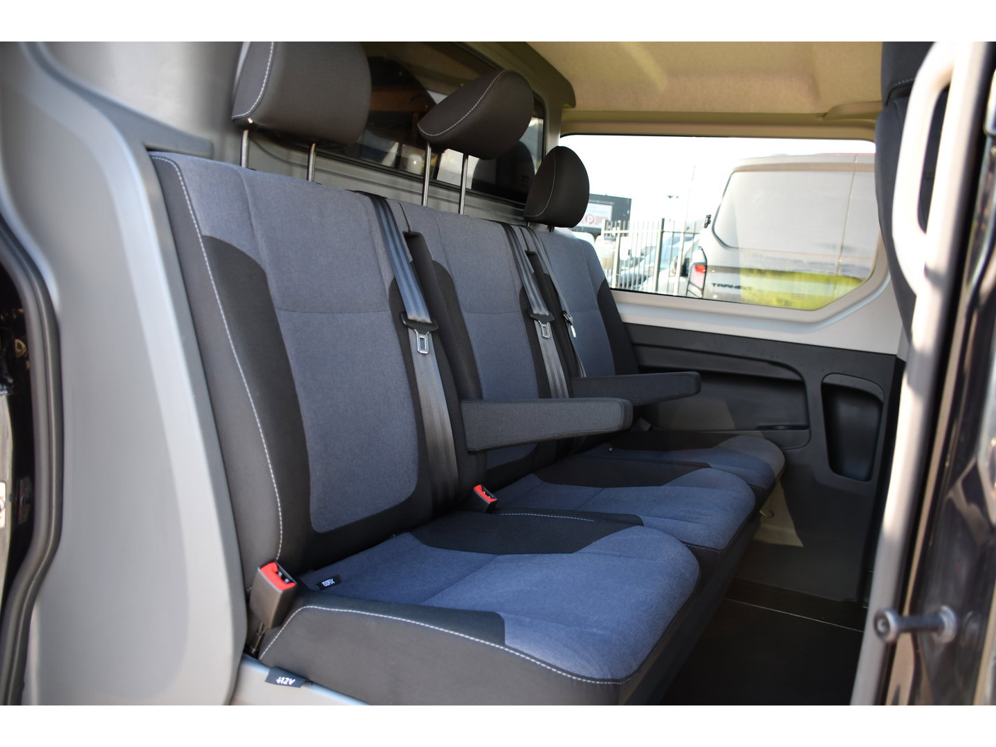 Opel Vivaro 1.6 CDTI L2H1 DC Sport Camera, Cruise, Sensoren, Airco, 125pk, Multimedia, Trekhaak, Betimmering, Uniek!