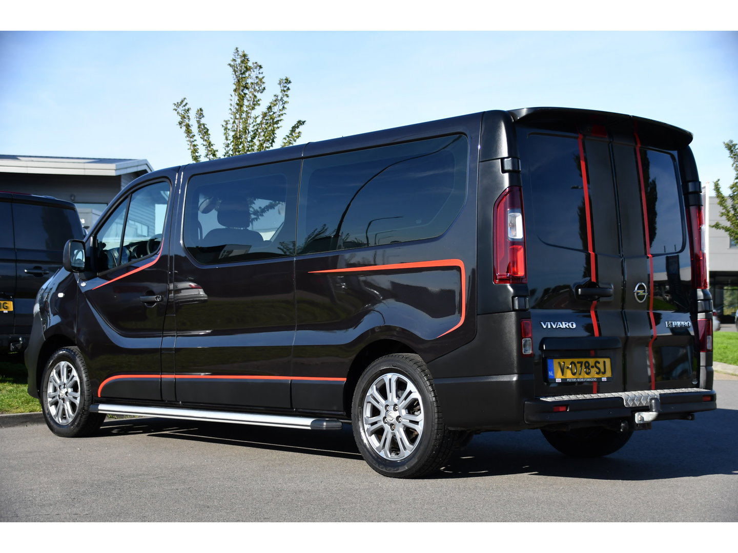 Opel Vivaro 1.6 CDTI L2H1 DC Sport Camera, Cruise, Sensoren, Airco, 125pk, Multimedia, Trekhaak, Betimmering, Uniek!