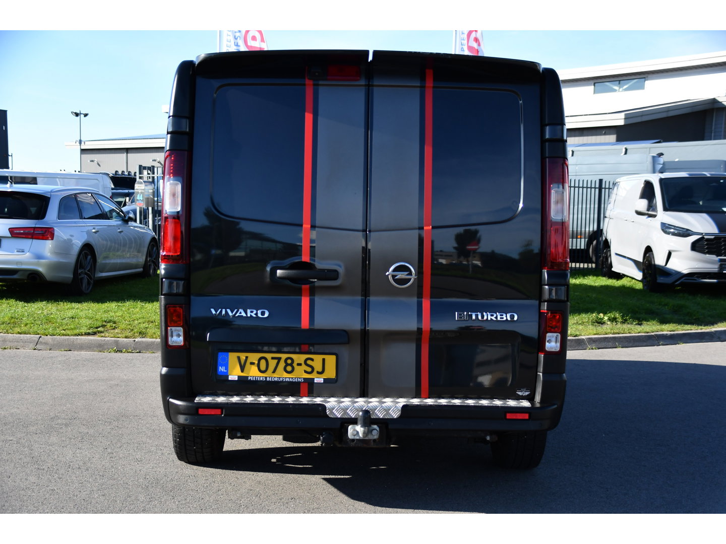 Opel Vivaro 1.6 CDTI L2H1 DC Sport Camera, Cruise, Sensoren, Airco, 125pk, Multimedia, Trekhaak, Betimmering, Uniek!