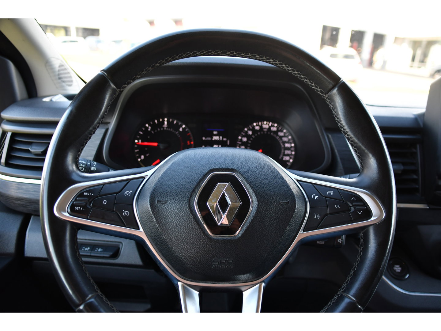 Renault Trafic 2.0 dCi 150 T29 L2H1 DC Luxe Camera, Cruise, Carplay, LED, Clima, Mulitmedia, Automaat, Trekhaak, Sensoren, Uniek!