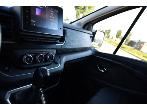Renault Trafic 2.0 dCi 150 T29 L2H1 DC Luxe Camera, Cruise, Carplay, LED, Clima, Mulitmedia, Automaat, Trekhaak, Sensoren, Uniek!