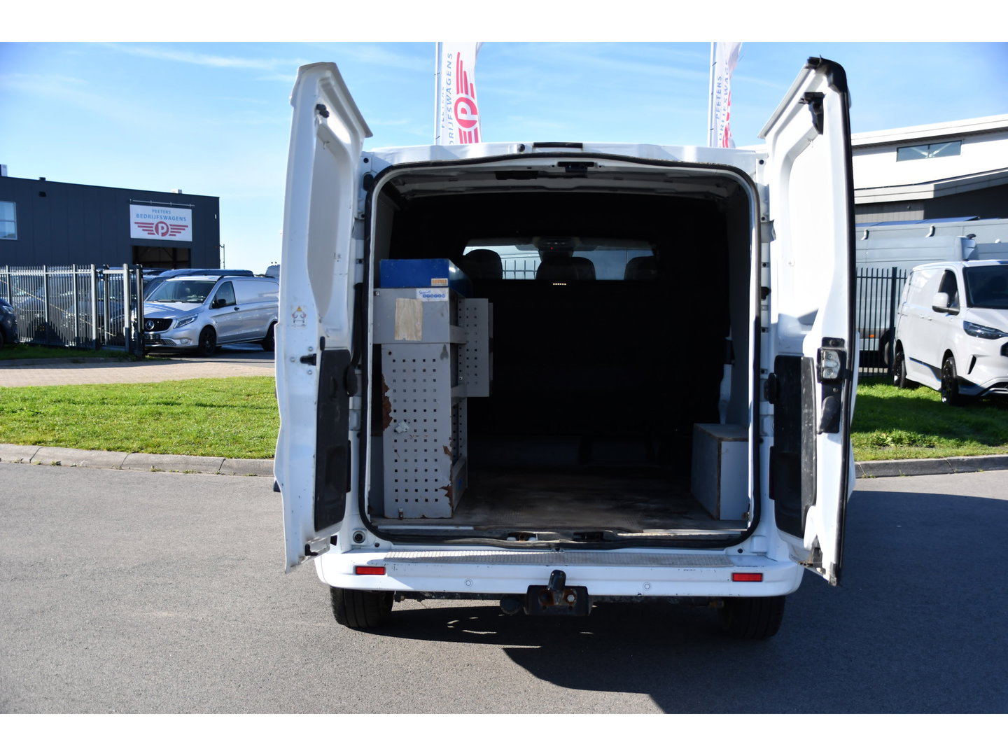 Renault Trafic 2.0 dCi 150 T29 L2H1 DC Luxe Camera, Cruise, Carplay, LED, Clima, Mulitmedia, Automaat, Trekhaak, Sensoren, Uniek!