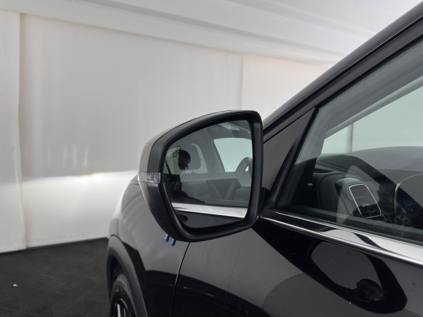 Citroën C5 Aircross 1.6 Plug-in Hybrid 225 Business Plus (Plug-in) Aut. *LEATHER-FABRIC | NAVI-FULLMAP | FULL-LED | KEYLESS | TOPVIEW | ECC | PRIVACY-GLASS | PDC | CRUISE | DAB | DIGI-COCKPIT | CARPLAY |  LANE-ASSIST | TOWBAR | 19"ALU*