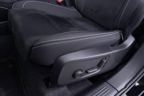 Volvo XC40 2.0 B3 Plus Black Edition | Harman/Kardon | Pilot Assist | Camera | BLIS | Memory | Stoel+Stuurverwarming | Keyless | ACC | 20 Inch