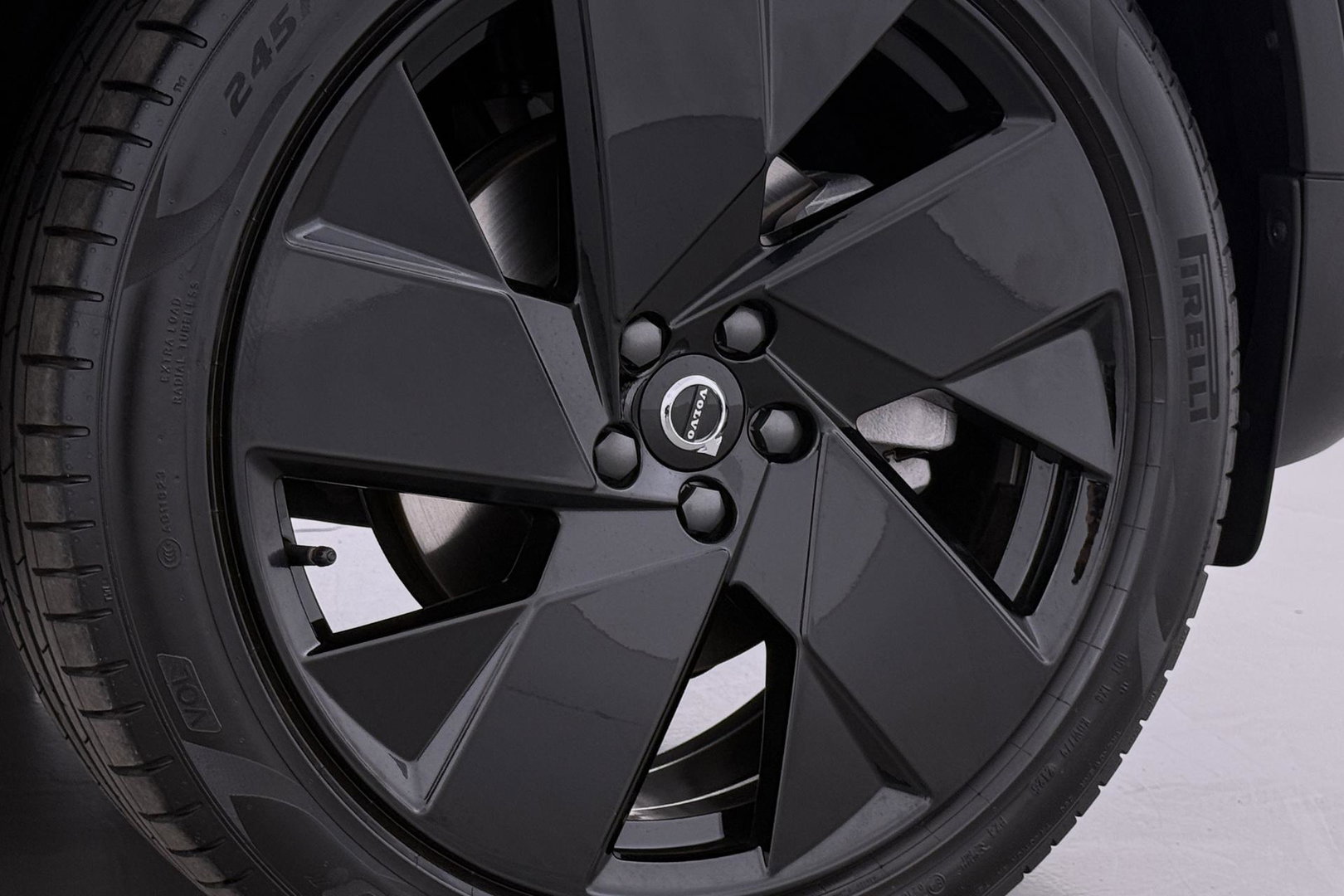 Volvo XC40 2.0 B3 Plus Black Edition | Harman/Kardon | Pilot Assist | Camera | BLIS | Memory | Stoel+Stuurverwarming | Keyless | ACC | 20 Inch
