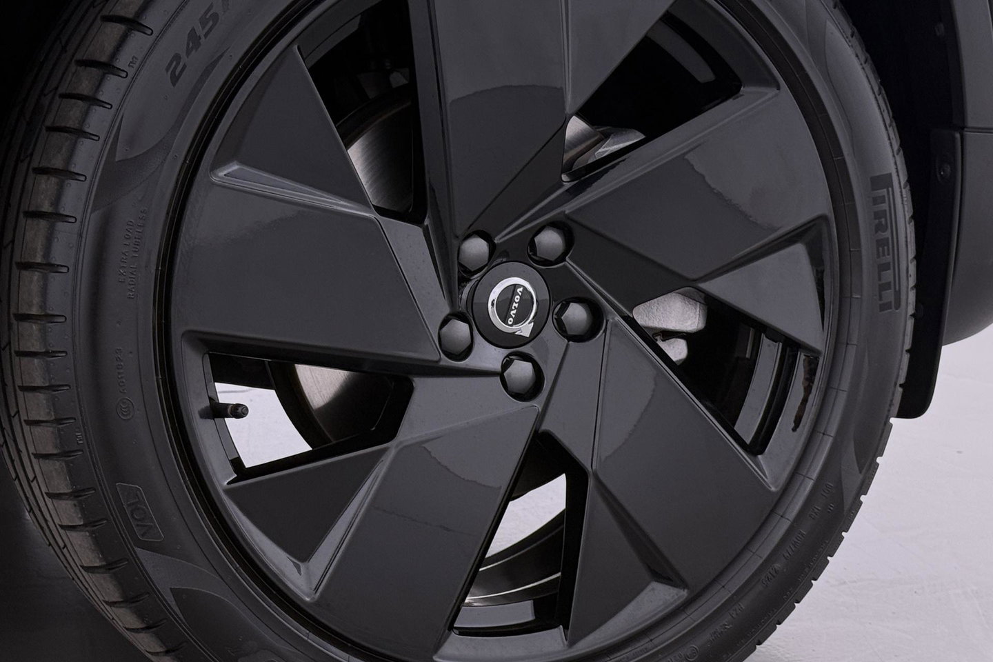 Volvo XC40 2.0 B3 Plus Black Edition | Harman/Kardon | Pilot Assist | Camera | BLIS | Memory | Stoel+Stuurverwarming | Keyless | ACC | 20 Inch