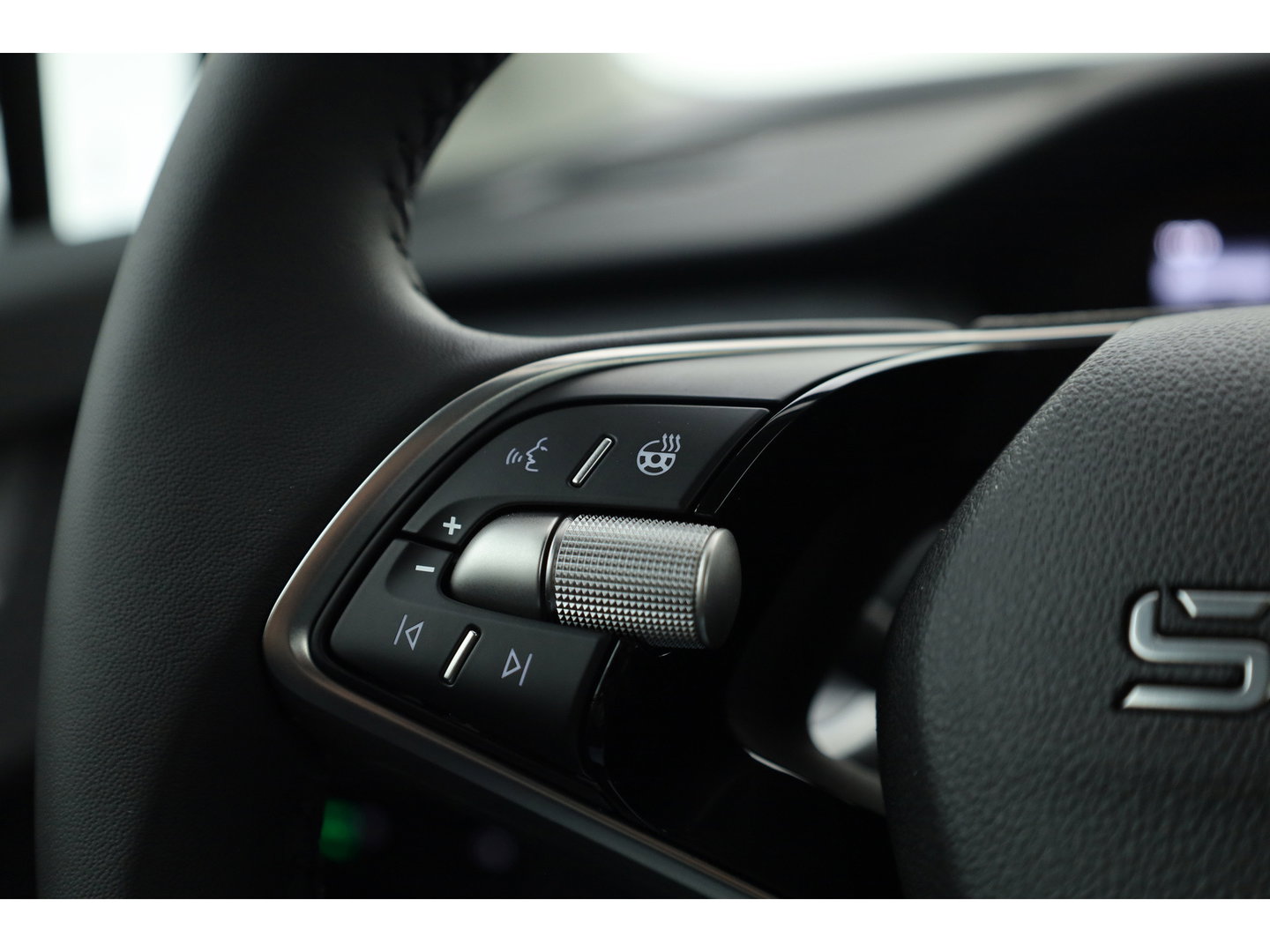 Škoda Elroq 60 Business Edition | Snel leverbaar! | Adapt. Cruise | Keyless | Winter pack | Dodehoekdet. | Camera |