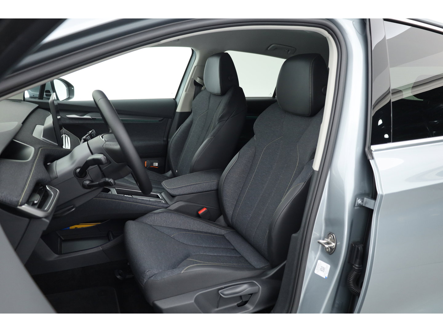 Škoda Elroq 60 Business Edition | Snel leverbaar! | Adapt. Cruise | Keyless | Winter pack | Dodehoekdet. | Camera |