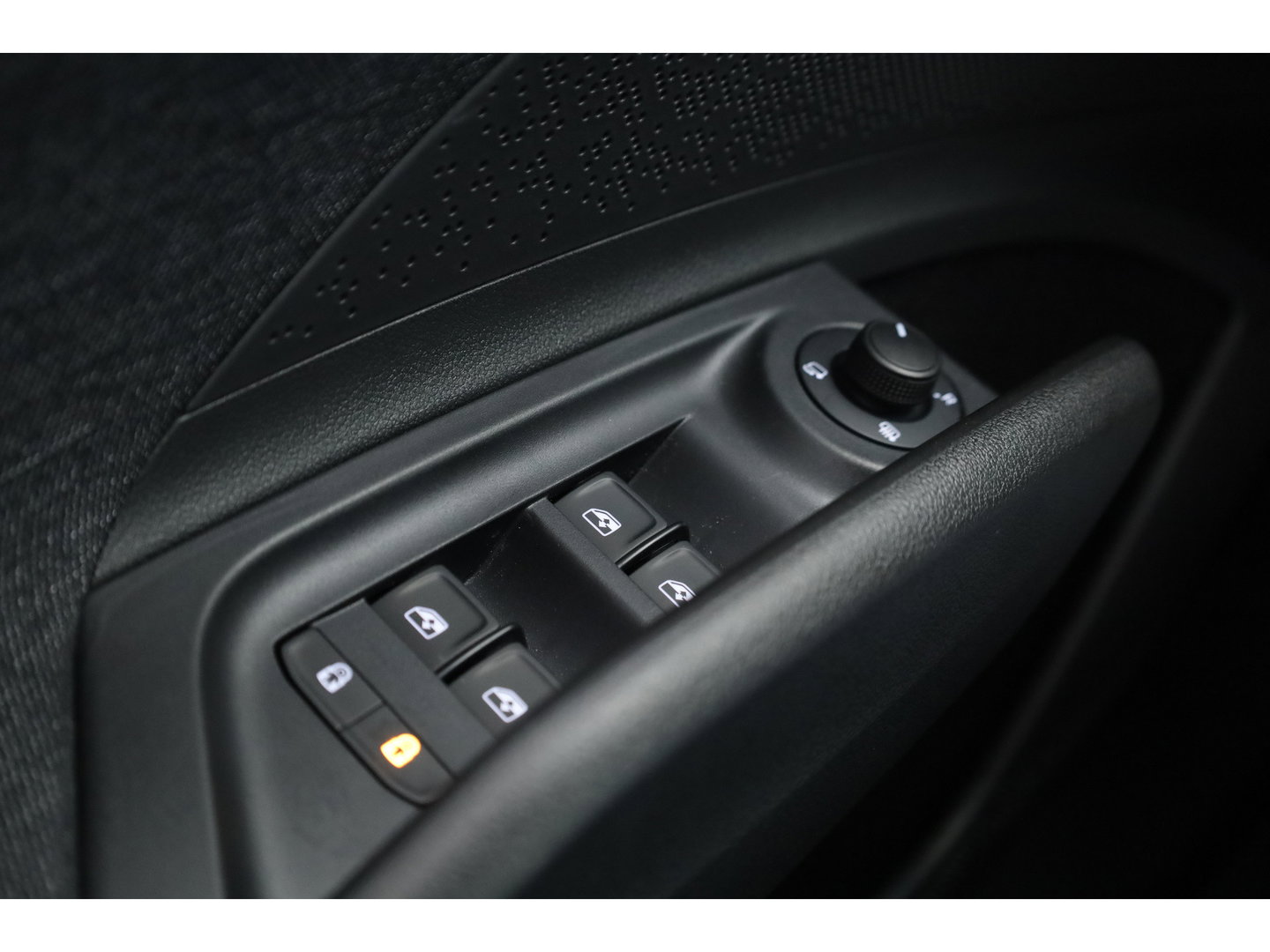 Škoda Elroq 60 Business Edition | Snel leverbaar! | Adapt. Cruise | Keyless | Winter pack | Dodehoekdet. | Camera |