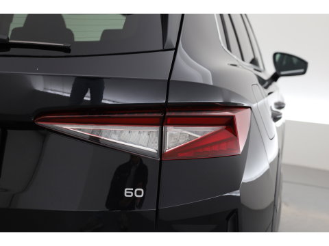 Škoda Elroq 60 Business Edition | Snel leverbaar! | Adapt. Cruise | Keyless | Winter pack | Dodehoekdet. | Camera |