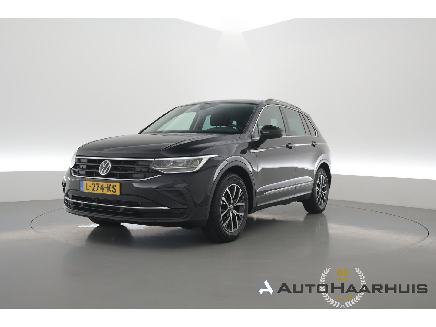 Volkswagen Tiguan 1.5 TSI Life Business | Rijklaar! | Adapt. Cruise | Trekhaak | Navi | PDC V+A | Apple CarPlay | Stoel- Stuurverw.