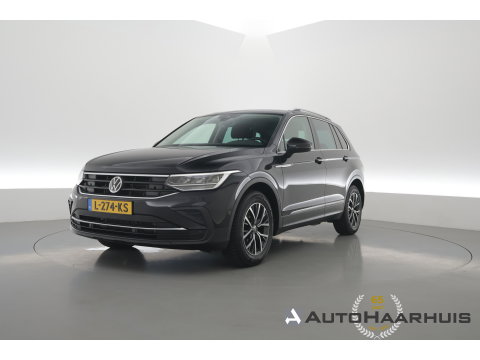 Volkswagen Tiguan 1.5 TSI Life Business | Rijklaar! | Adapt. Cruise | Trekhaak | Navi | PDC V+A | Apple CarPlay | Stoel- Stuurverw.