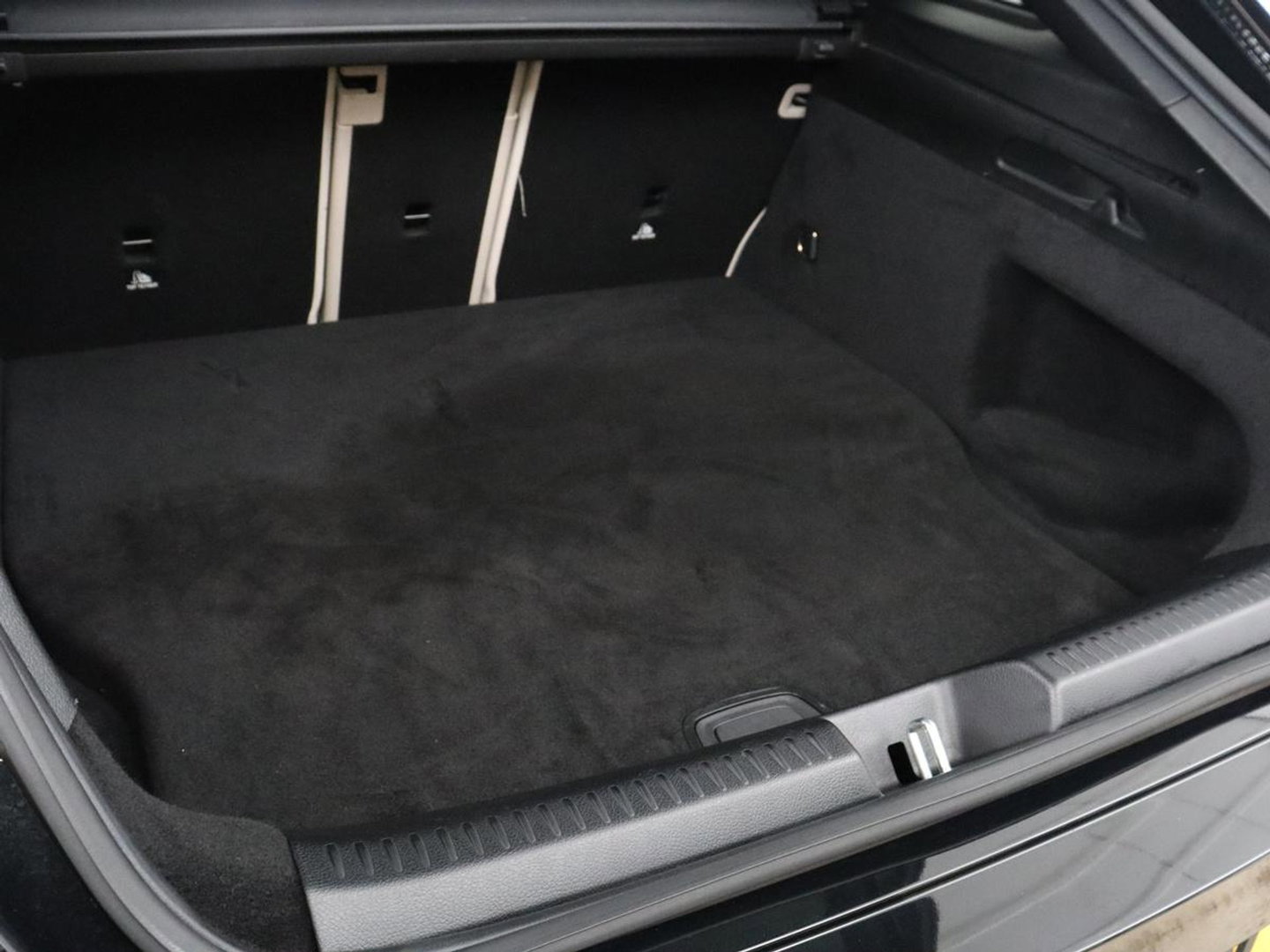Mercedes-Benz CLA-Klasse Shooting Brake 250 e Business Solution Luxury Limited