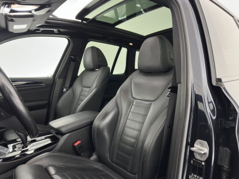 BMW iX3 High Executive 80 kWh [3-Fase-11kW] {SoH-99%} (INCL-BTW) Aut. *PANO | LEATHER | HARMAN/KARDON | ADAPTIVE-CRUISE | FULL-LED | BLINDSPOT | MEMORY-PACK | DIGI-COCKPIT | HEATED-SPORTSEATS | KEYLESS | CAMERA | DAB+ | TOWBAR | HEAD-UP | 20''AL