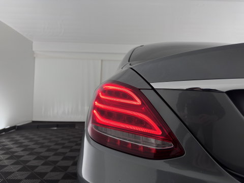Mercedes-Benz C-Klasse 350 e Lease Edition (Plug-in) Aut. *FULL-LED | SPORTSEATS | NAVI-FULLMAP | AMBIENT-LIGHT | AIRMATIC | PRIVACY-GLASS | ECC | PDC | CRUISE | 17''ALU*