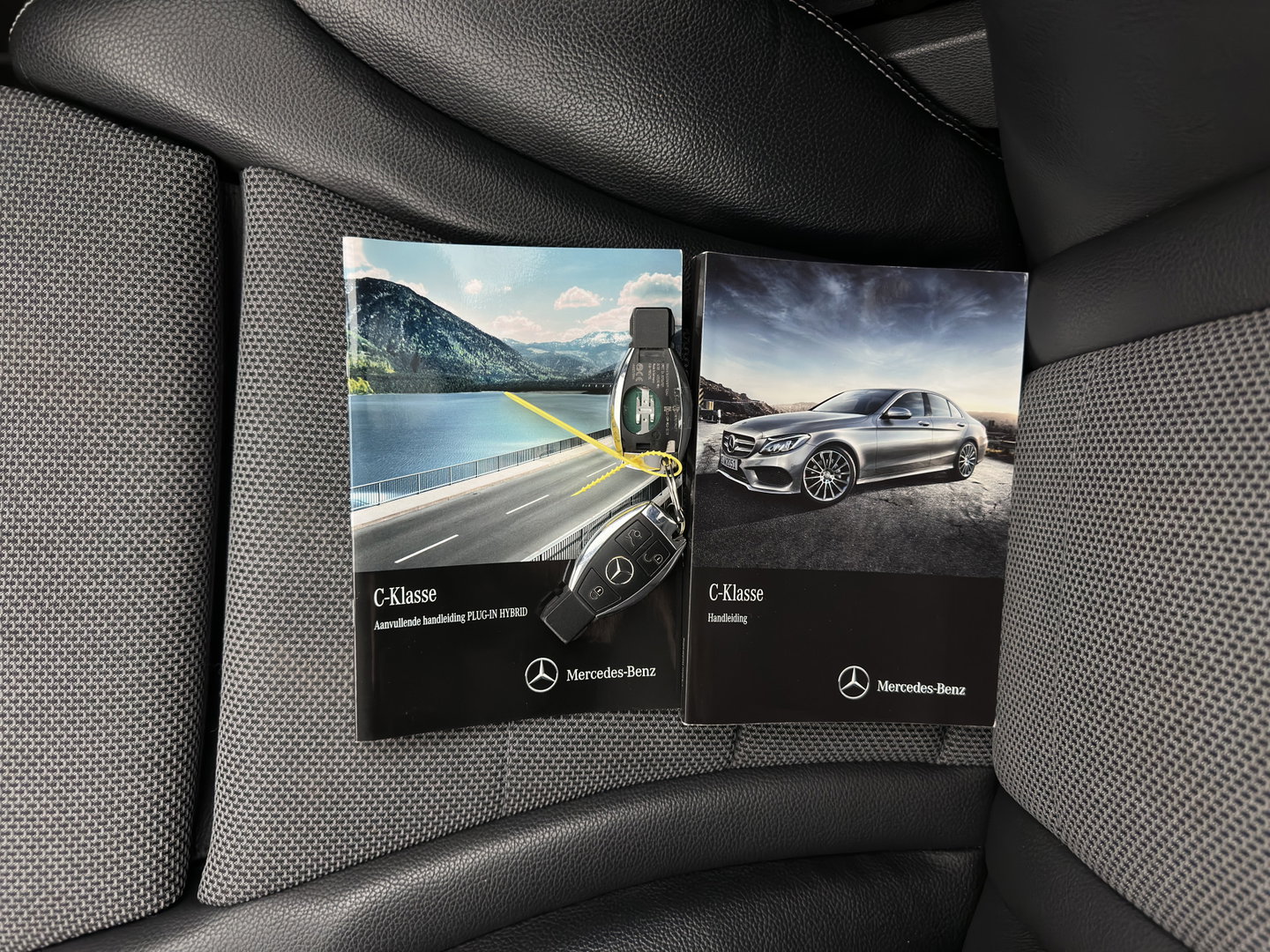 Mercedes-Benz C-Klasse 350 e Lease Edition (Plug-in) Aut. *FULL-LED | SPORTSEATS | NAVI-FULLMAP | AMBIENT-LIGHT | AIRMATIC | PRIVACY-GLASS | ECC | PDC | CRUISE | 17''ALU*