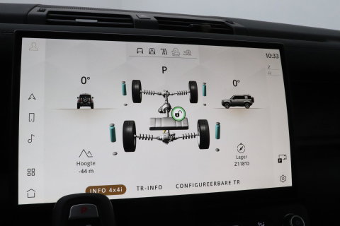 Land Rover Defender 110 P300e X-Dynamic SE | FACELIFT | Luchtvering | ClearSight | Black Pack | Panoramadak | Trekhaak | 360° Camera | Koelbox | ACC
