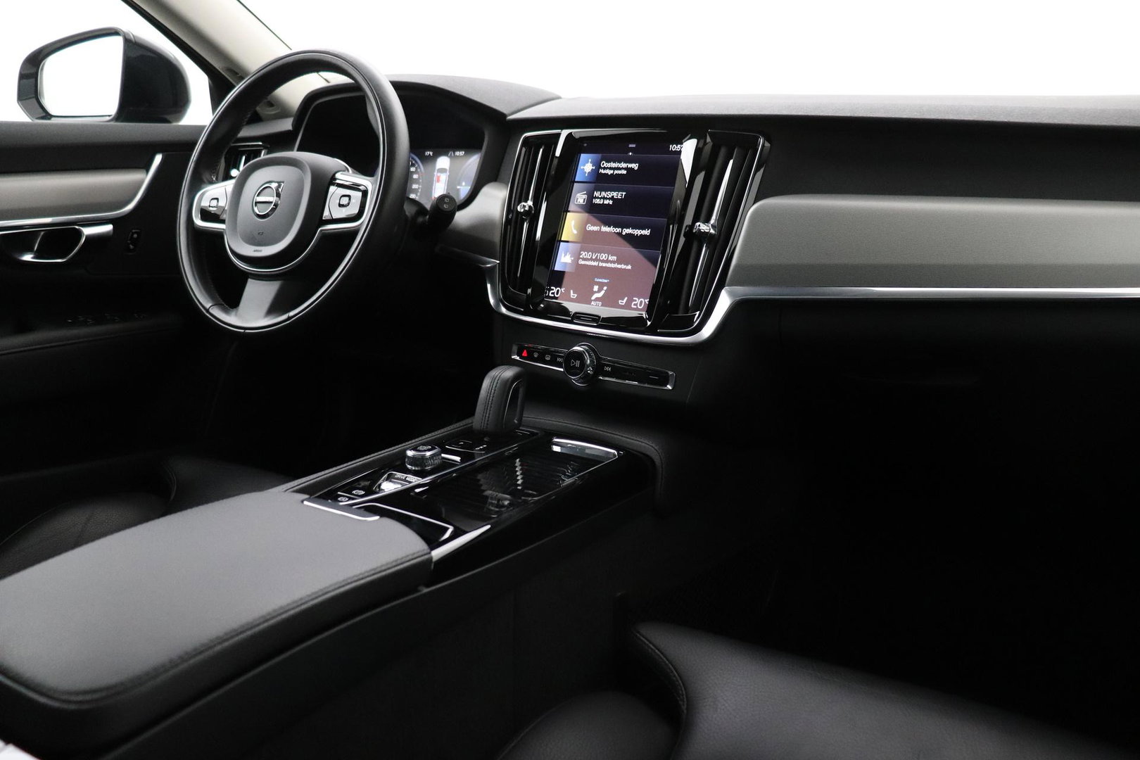 Volvo V90 2.0 T6 AWD R-Design | Panoramadak | Head-Up | Pilot Assist | Camera | Stoel+Stuurverwarming | Keyless | Getint glas | ACC