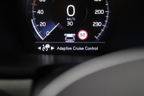 Volvo V90 2.0 T6 AWD R-Design | Panoramadak | Head-Up | Pilot Assist | Camera | Stoel+Stuurverwarming | Keyless | Getint glas | ACC
