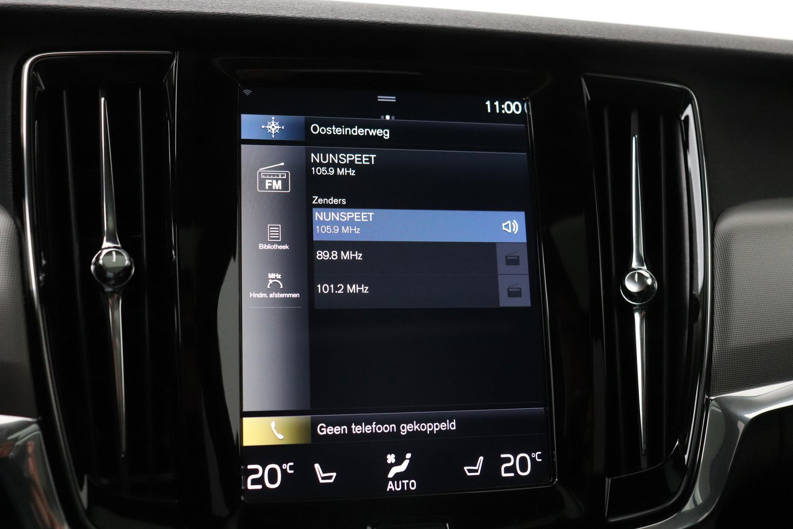 Volvo V90 2.0 T6 AWD R-Design | Panoramadak | Head-Up | Pilot Assist | Camera | Stoel+Stuurverwarming | Keyless | Getint glas | ACC