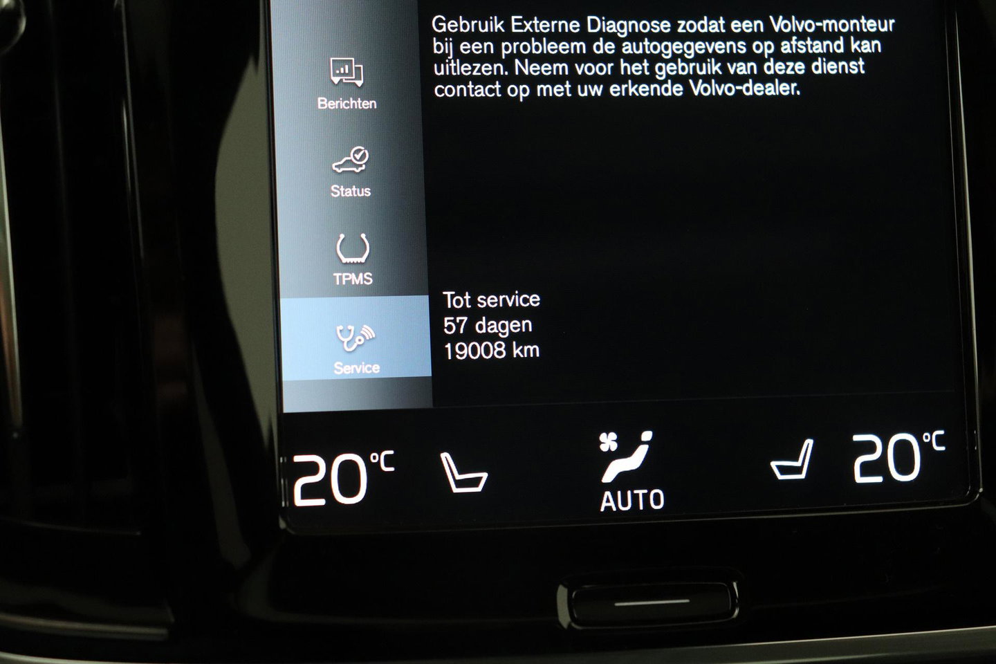 Volvo V90 2.0 T6 AWD R-Design | Panoramadak | Head-Up | Pilot Assist | Camera | Stoel+Stuurverwarming | Keyless | Getint glas | ACC
