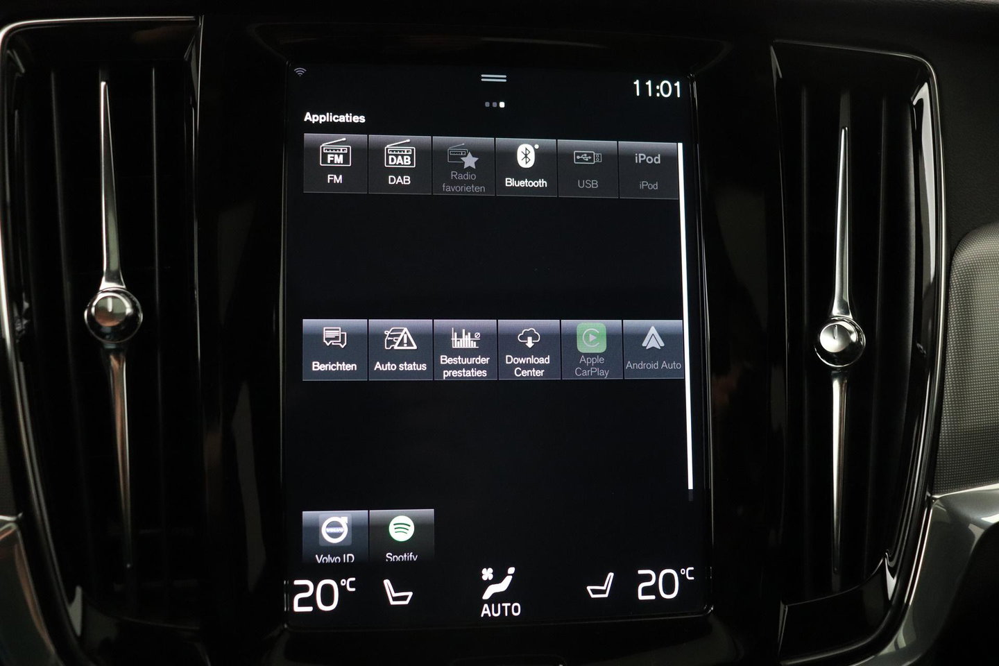 Volvo V90 2.0 T6 AWD R-Design | Panoramadak | Head-Up | Pilot Assist | Camera | Stoel+Stuurverwarming | Keyless | Getint glas | ACC