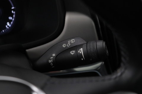 Volvo V90 2.0 T6 AWD R-Design | Panoramadak | Head-Up | Pilot Assist | Camera | Stoel+Stuurverwarming | Keyless | Getint glas | ACC