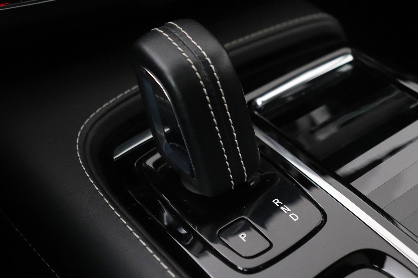 Volvo S90 2.0 T8 AWD Inscription | Bowers&Wilkins | Schuifdak | BLIS | Head-up | Trekhaak