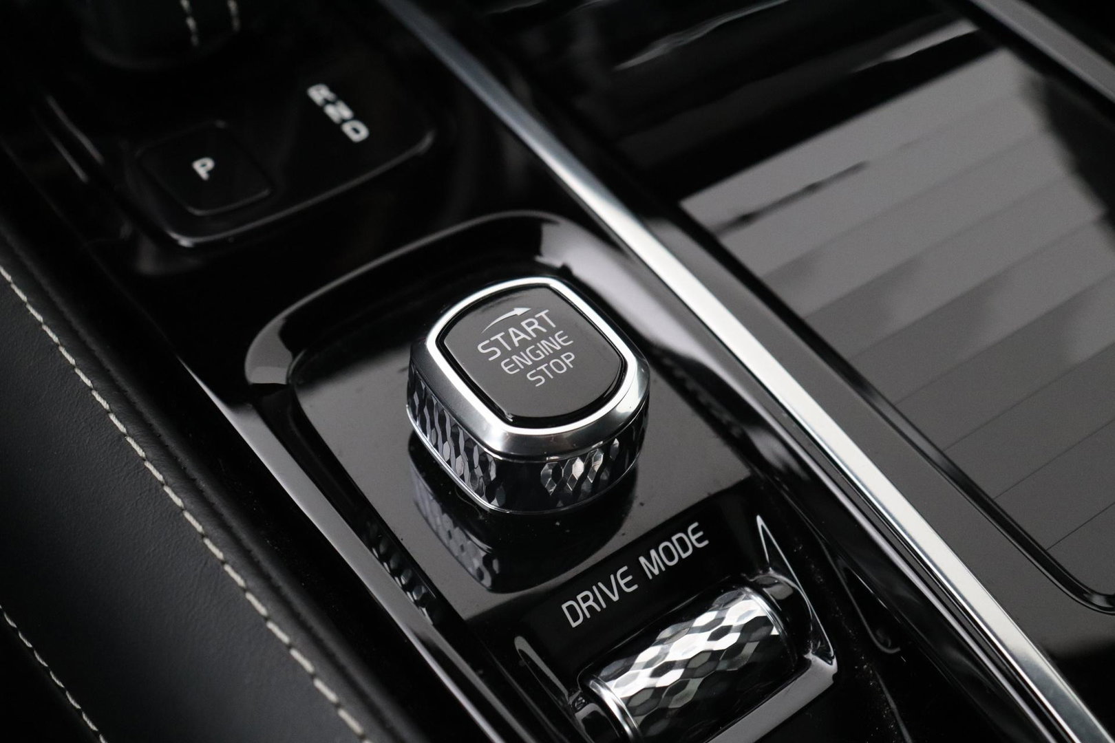 Volvo S90 2.0 T8 AWD Inscription | Bowers&Wilkins | Schuifdak | BLIS | Head-up | Trekhaak