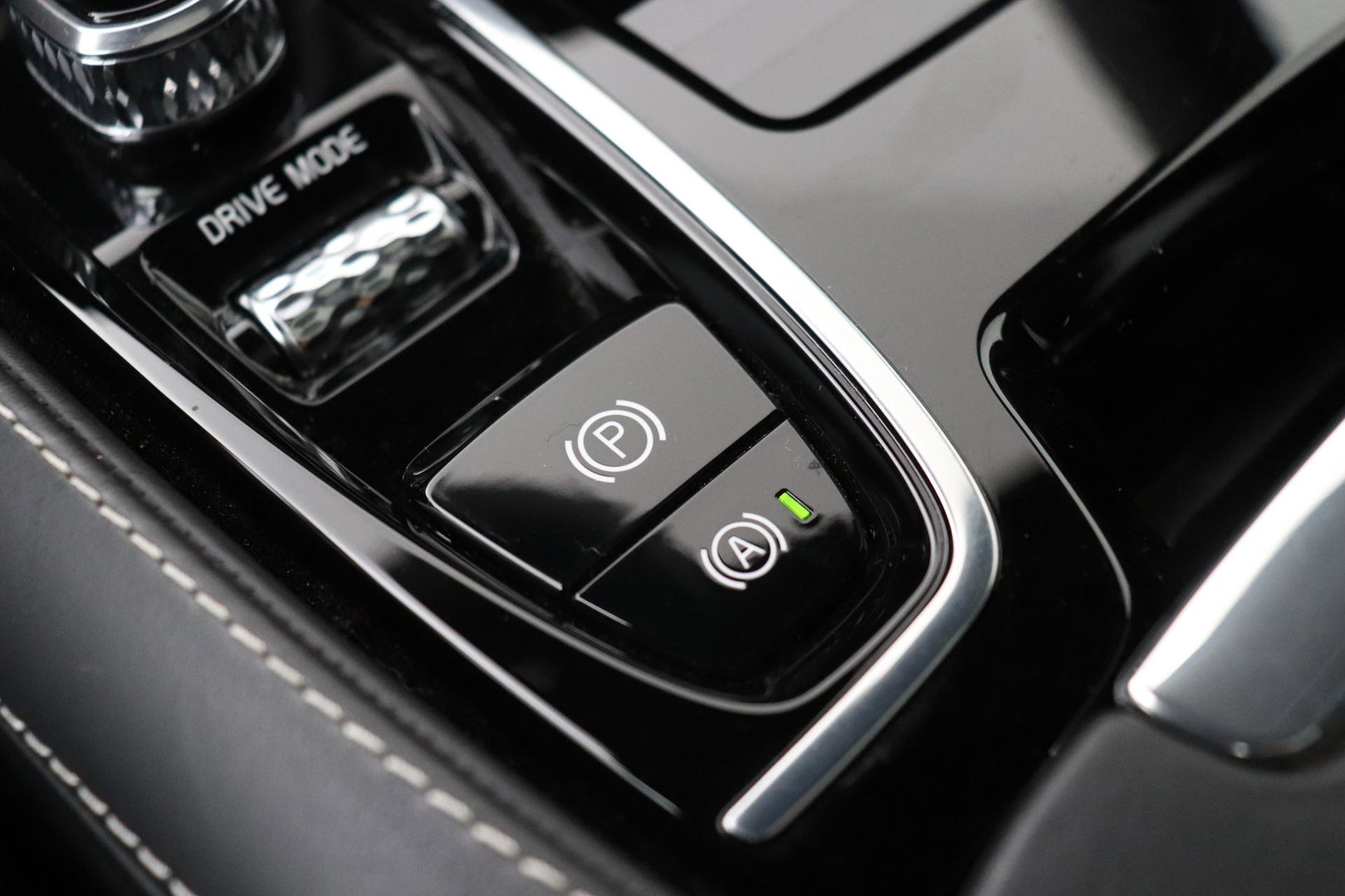 Volvo S90 2.0 T8 AWD Inscription | Bowers&Wilkins | Schuifdak | BLIS | Head-up | Trekhaak