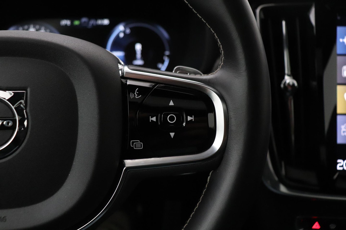 Volvo S90 2.0 T8 AWD Inscription | Bowers&Wilkins | Schuifdak | BLIS | Head-up | Trekhaak