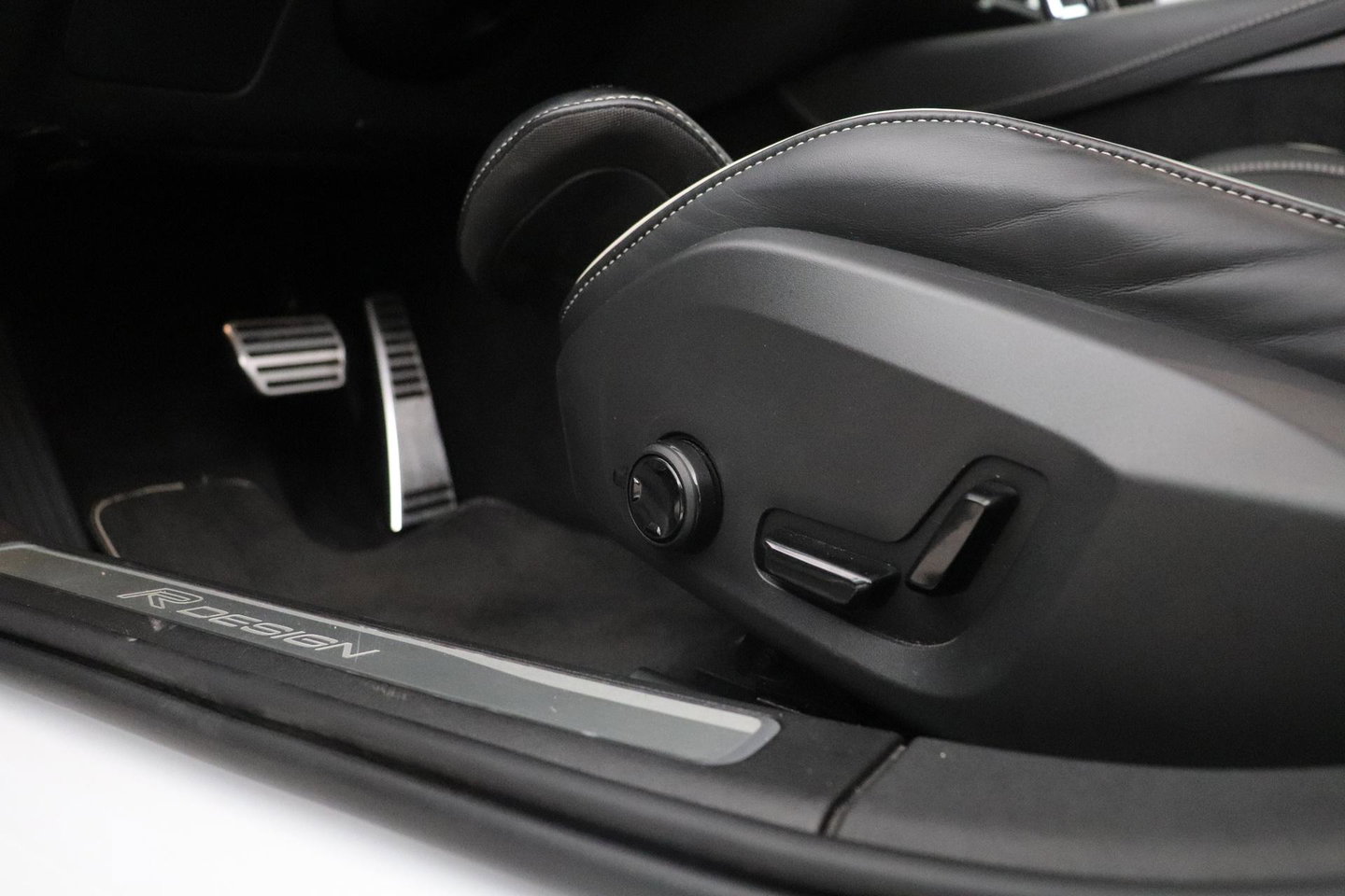 Volvo S90 2.0 T8 AWD Inscription | Bowers&Wilkins | Schuifdak | BLIS | Head-up | Trekhaak