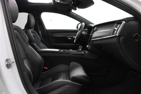 Volvo S90 2.0 T8 AWD Inscription | Bowers&Wilkins | Schuifdak | BLIS | Head-up | Trekhaak